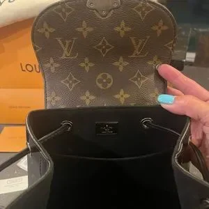 Authentic Louis Vuitton Hot Springs Patient Mini Vernice Leather Backpack Louis Vuitton | Bags | Authentic Louis Vuitton Hot Springs  main image 3